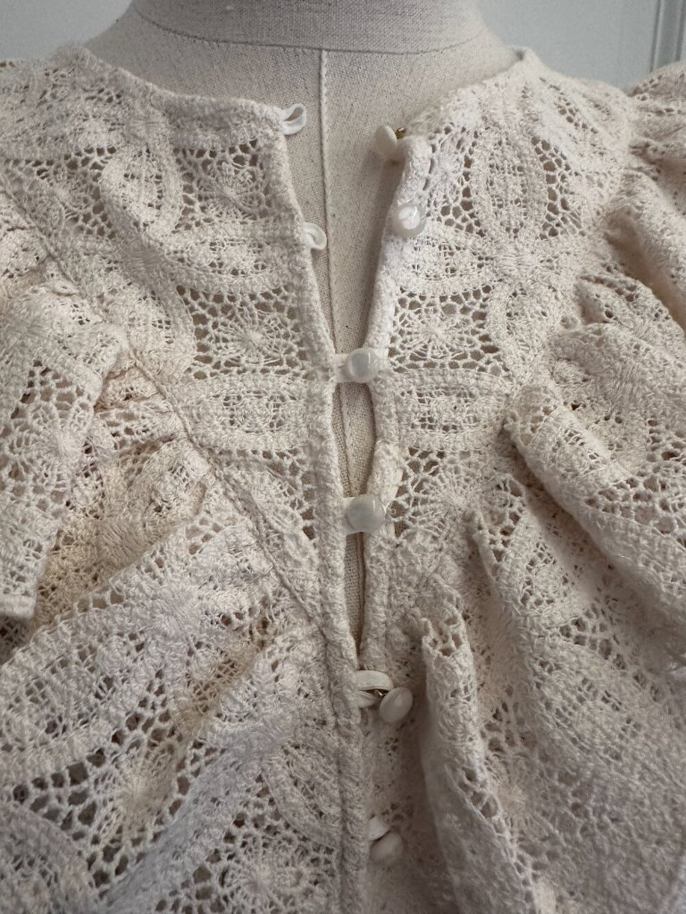 Sézane Angela shirt in white, size 38 ~ NWT! - Picture 3 of 8